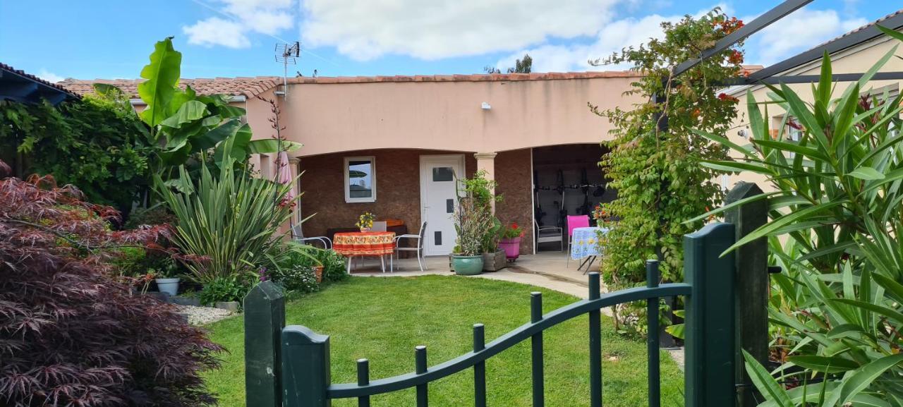 2 logements séparés indépendants jusqu'à 5 personnes, piscine chauffée à 3 min du Puy du Fou Les Épesses Exterior foto