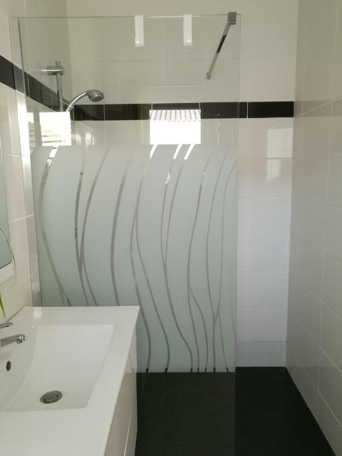 2 logements séparés indépendants jusqu'à 5 personnes, piscine chauffée à 3 min du Puy du Fou Les Épesses Exterior foto